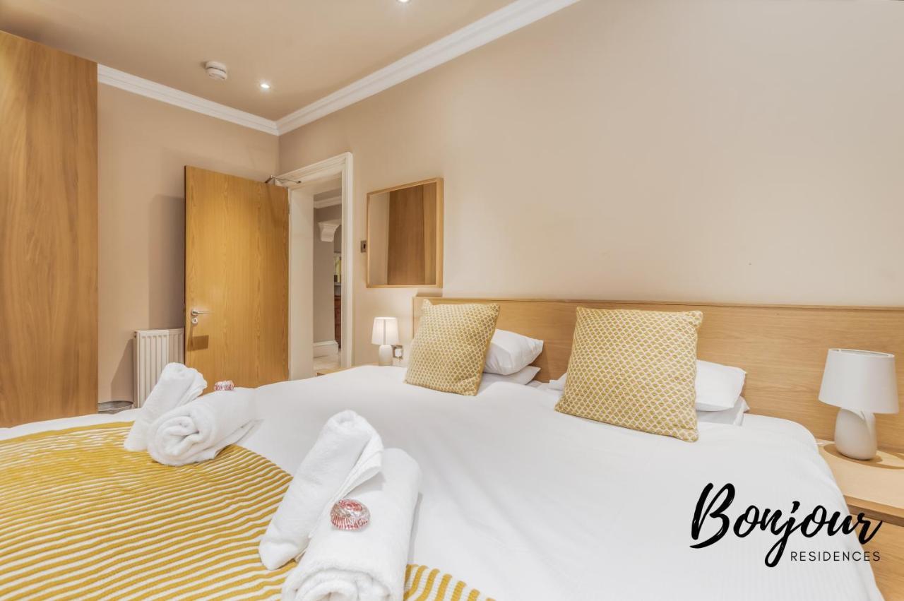 Apartment Montmartre - New Town 3br-3ba Main Door - By Bonjour Residences *