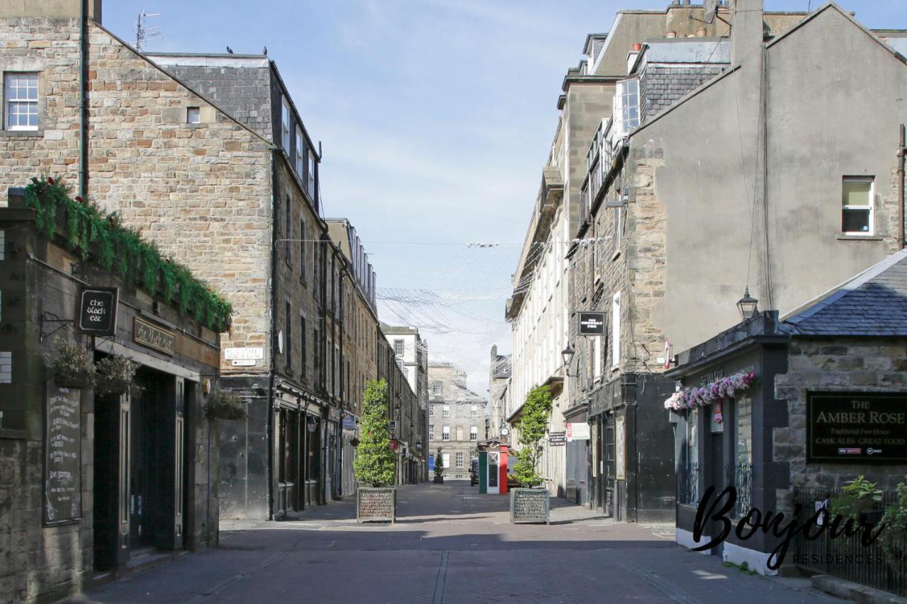 Montmartre - New Town 3br-3ba Main Door - By Bonjour Residences * Edinburgh