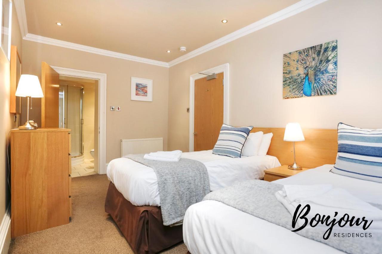 Montmartre - New Town 3br-3ba Main Door - By Bonjour Residences * Edinburgh