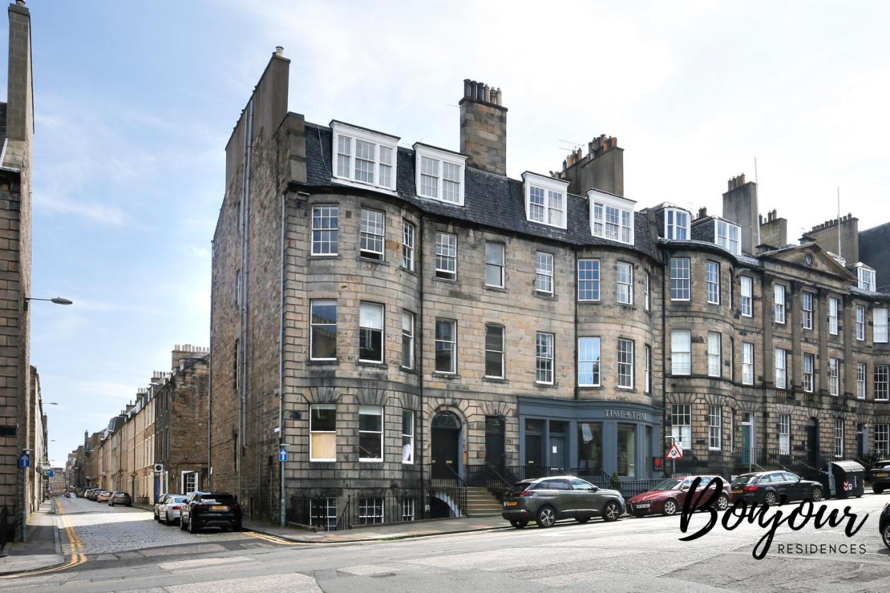 Montmartre - New Town 3br-3ba Main Door - By Bonjour Residences Apartment