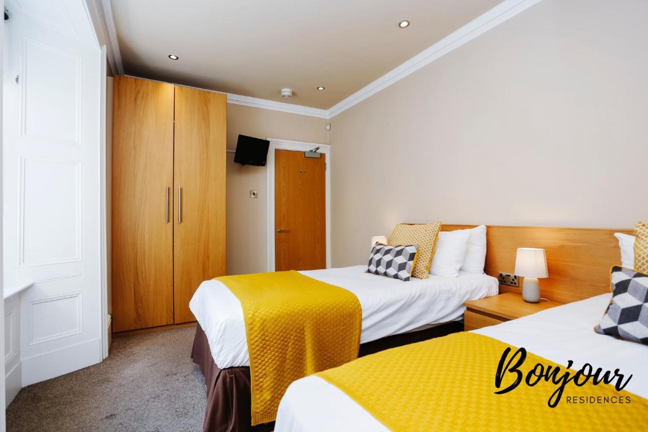 Montmartre - New Town 3br-3ba Main Door - By Bonjour Residences Edinburgh